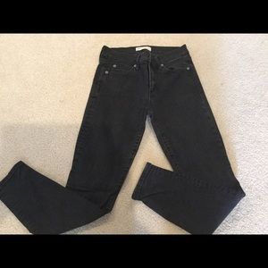 GAP black True Skinny jeans size 27 S